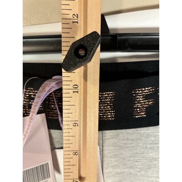 Savage X Fenty Forever Savage Bottoms Leggings Size M Athleisure by Rihanna NEW - Picture 6 of 6